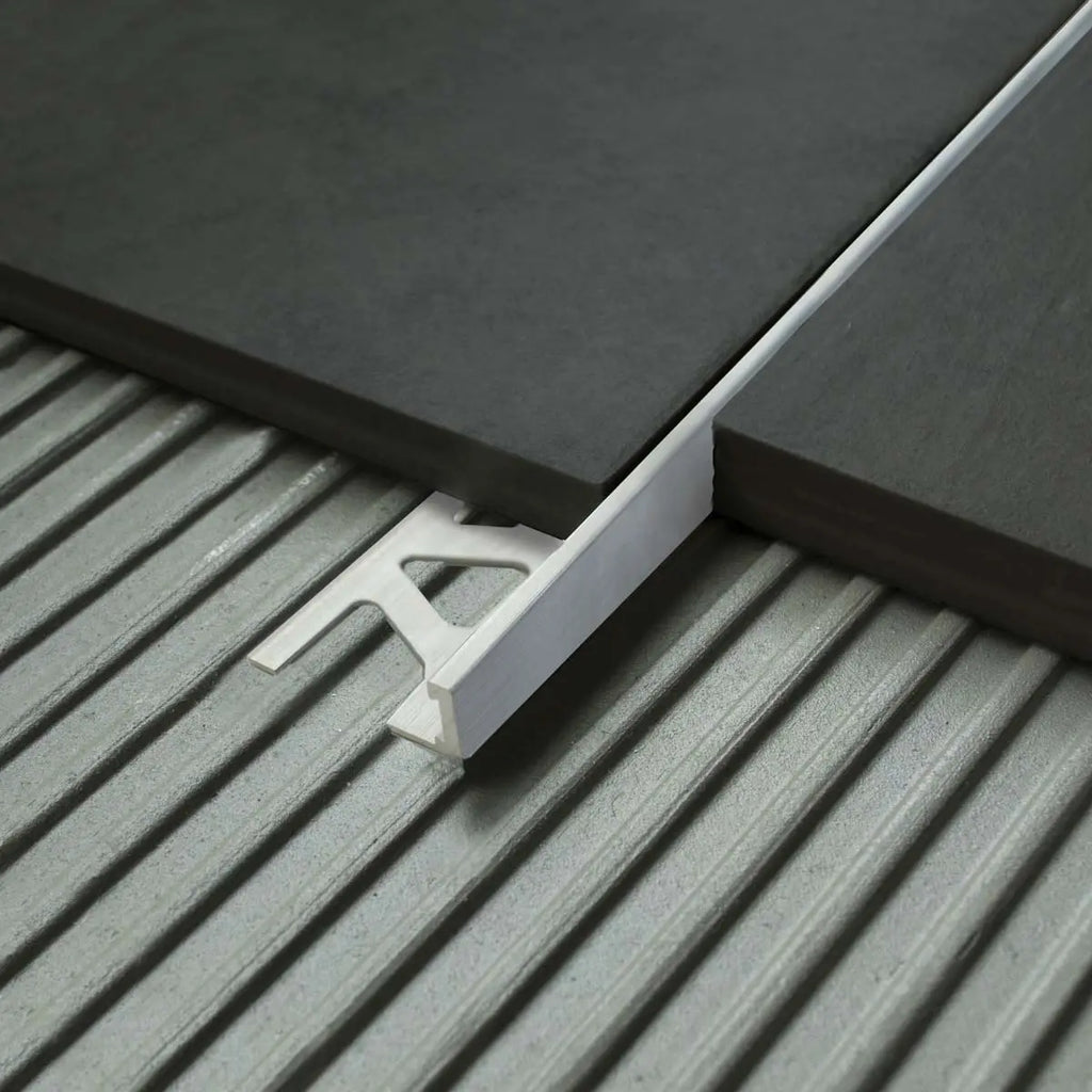 Profile de aluminiu pentru efect shadow gap fara LED în design interior si arhitectura pentru tavan.